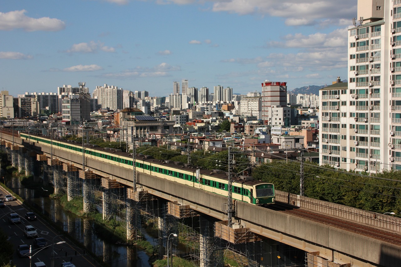 成都地铁新线路，繁荣都市的脉络与未来展望